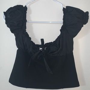 Tie front puff sleeve black crop top